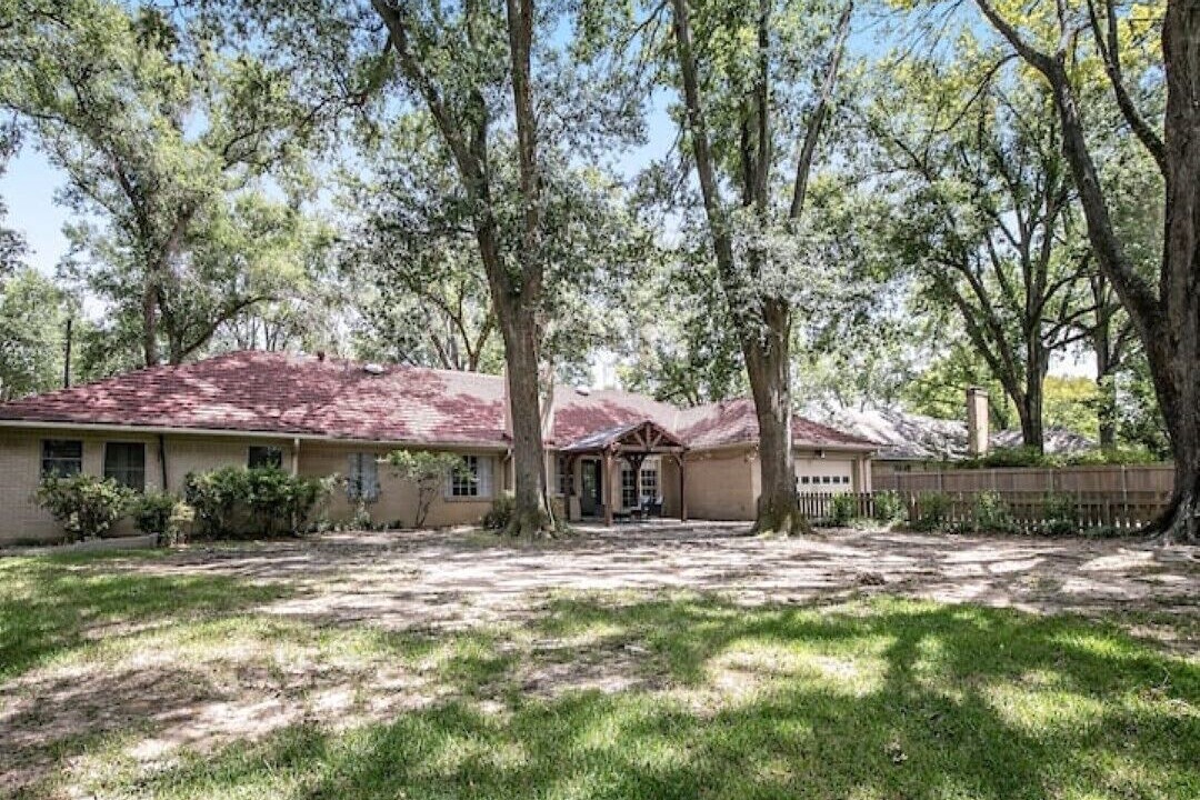 Photo of Outdoor in Tyler