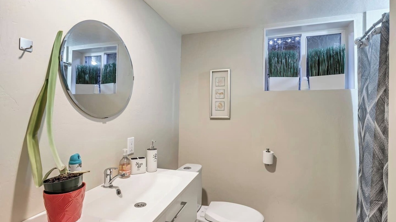 Photo of Bathroom in Yalecrest