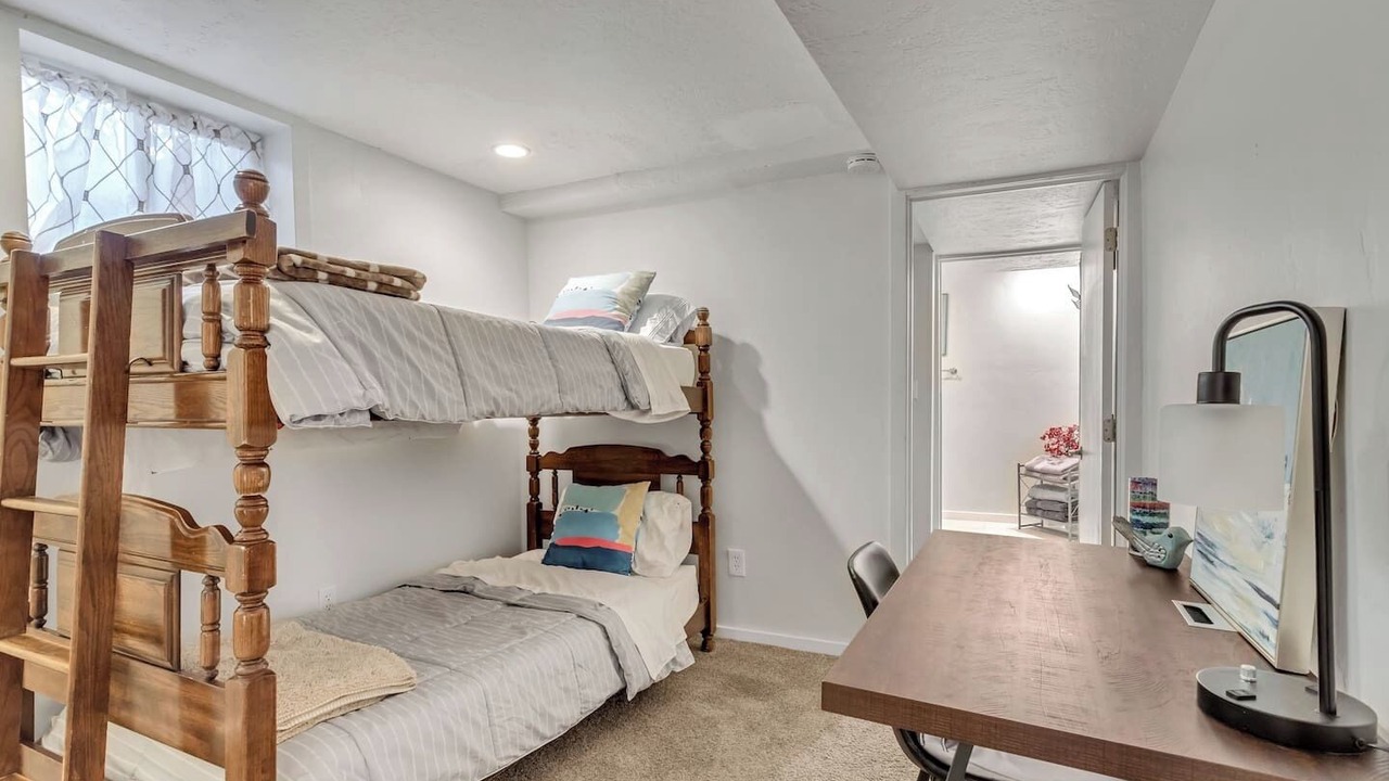 Photo of Bedroom in Yalecrest