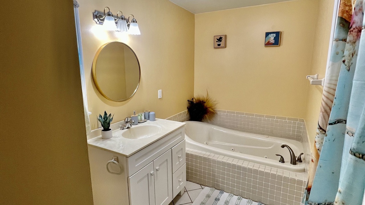 Photo of Bathroom in Town of Hounsfield