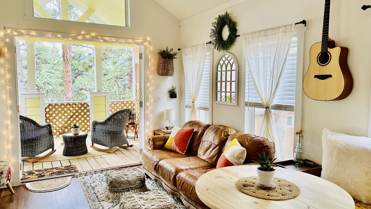 Photo of Livingroom in Woodland Park