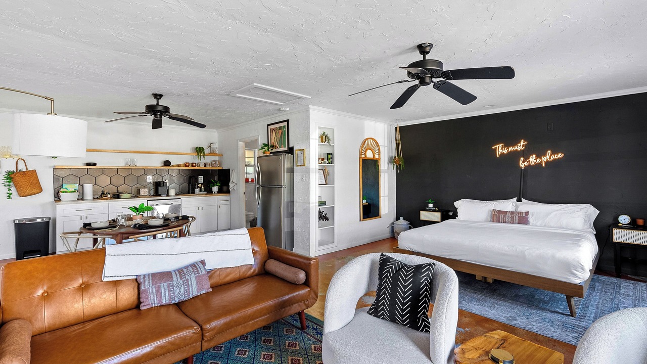 Photo of Bedroom in Bay Area