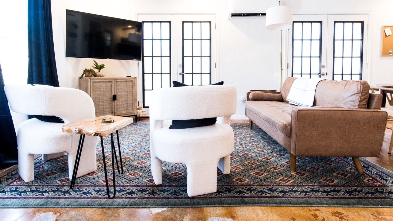 Photo of Livingroom in Bay Area