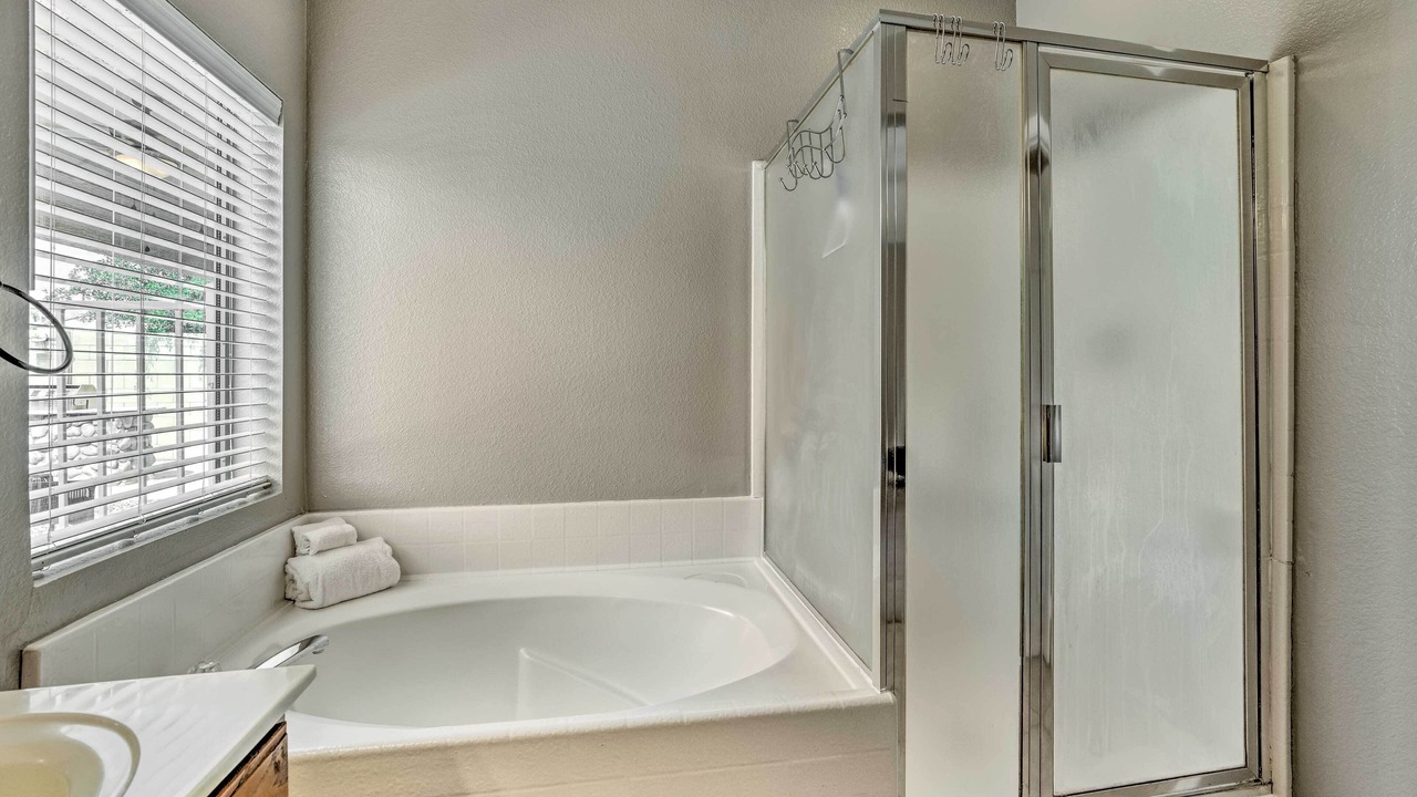 Photo of Bathroom in Palm Valley