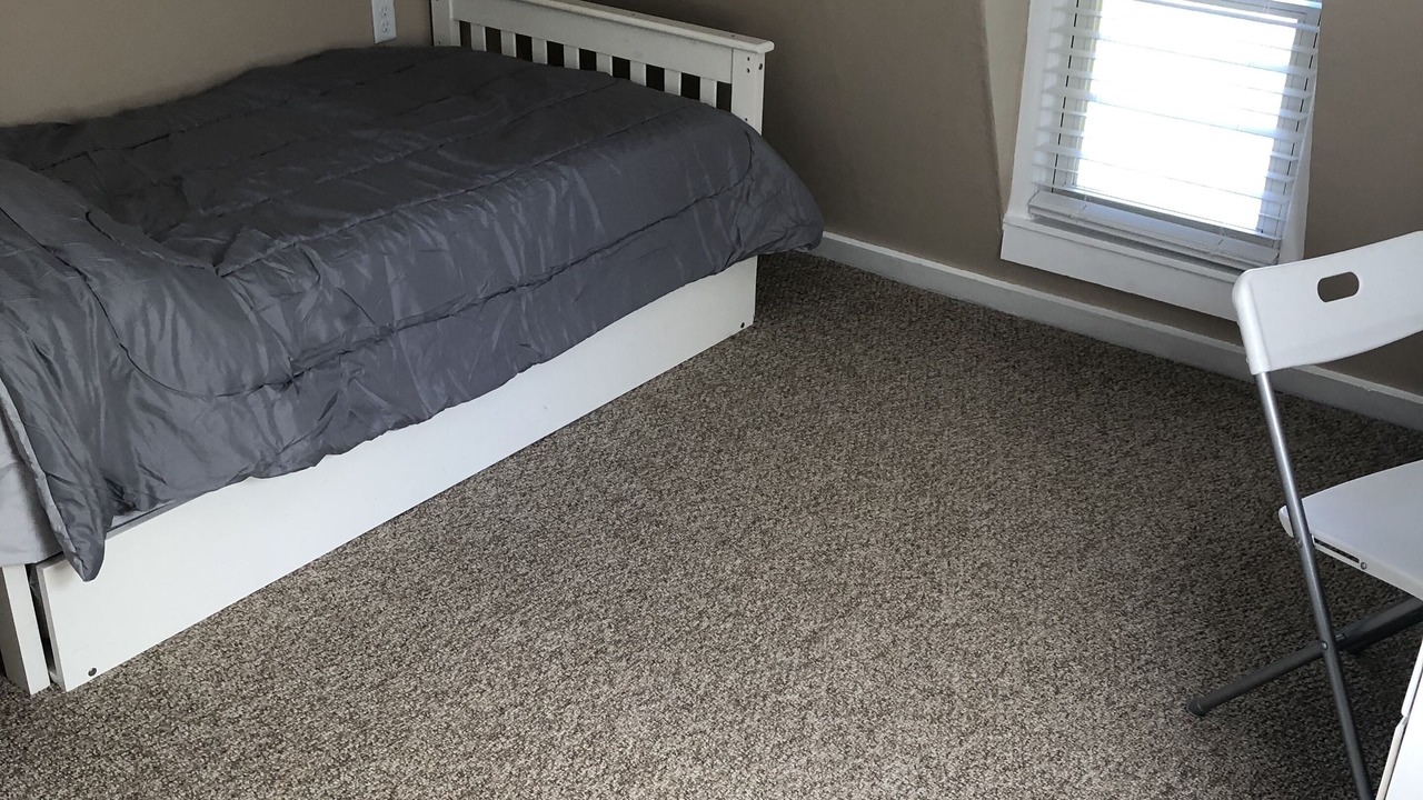 Photo of Bedroom in Town of Reading