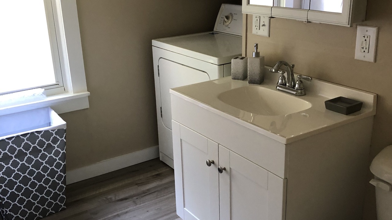 Photo of Bathroom in Town of Reading