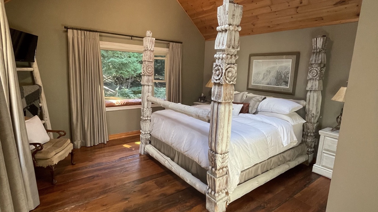Photo of Bedroom in Creemore