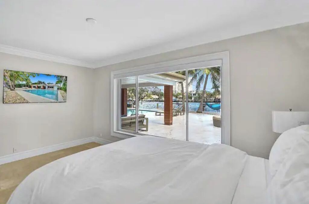 Photo of Bedroom in Santa Barbara Estates