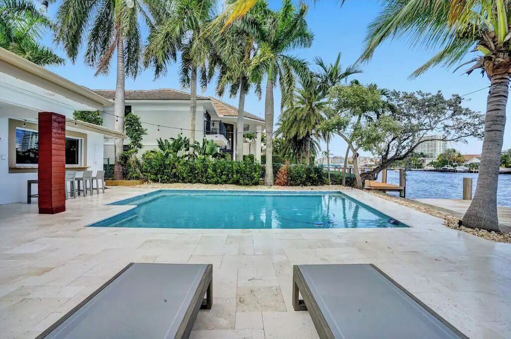 Photo of Outdoor in Santa Barbara Estates