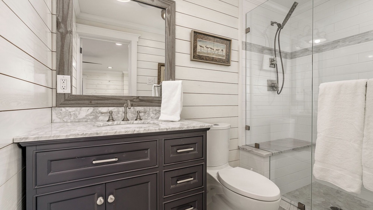 Photo of Bathroom in Pine Knoll Shores