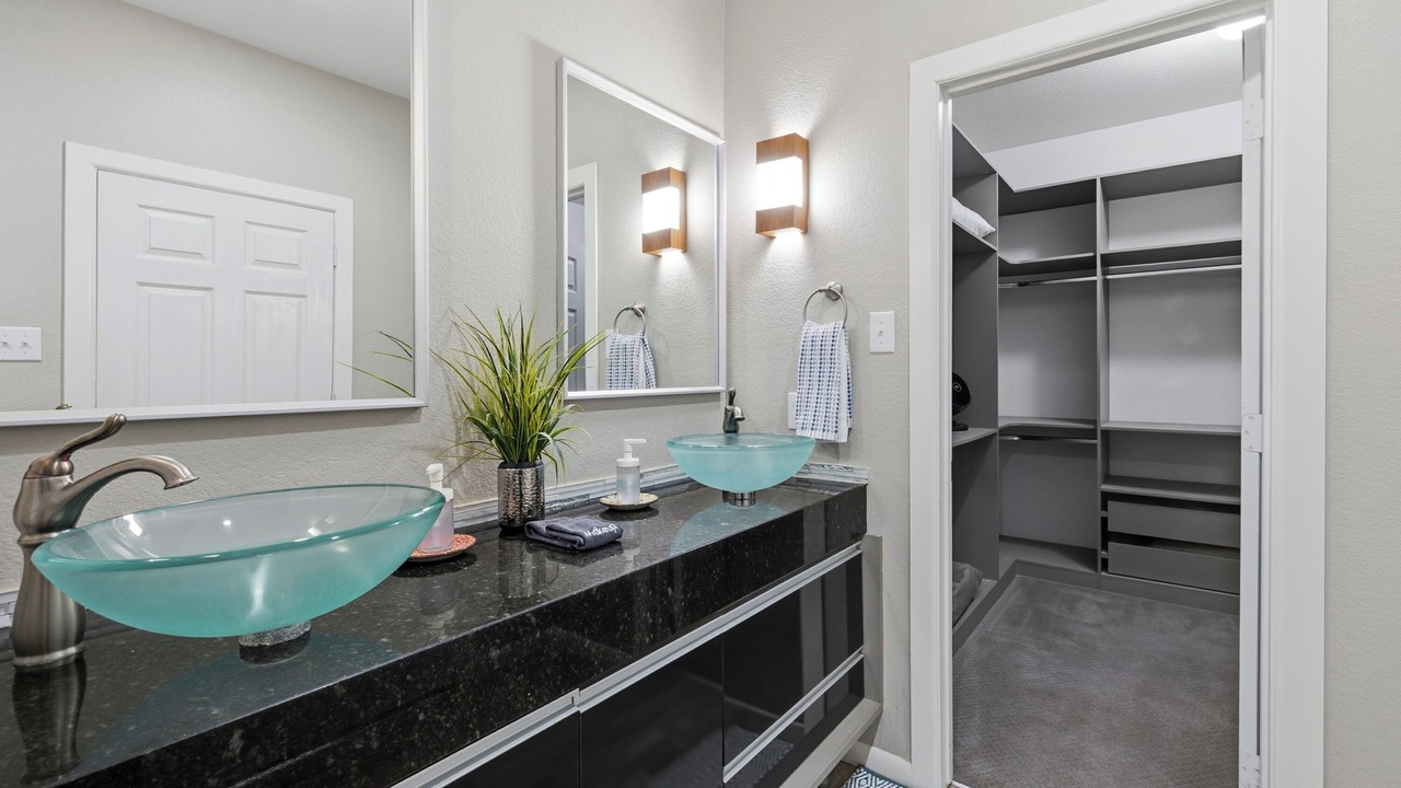 Photo of Bathroom in Fort Worth Cultural District