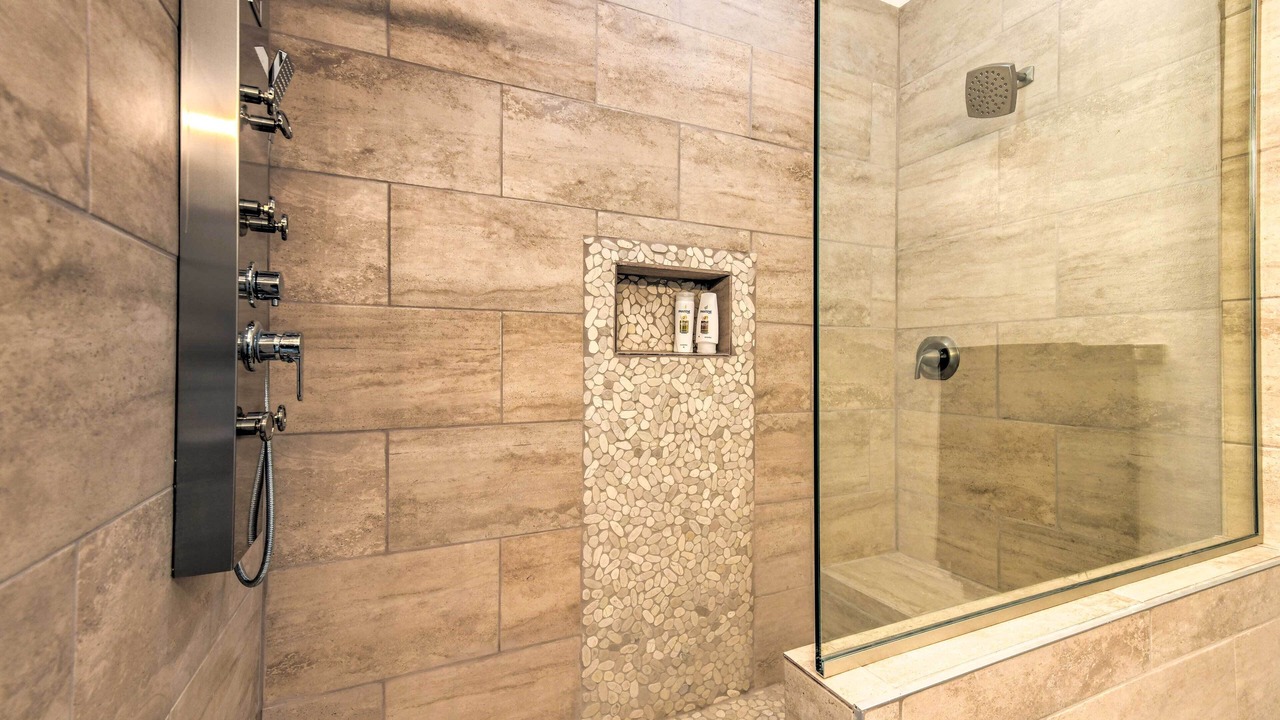 Photo of Bathroom in Lakeside City