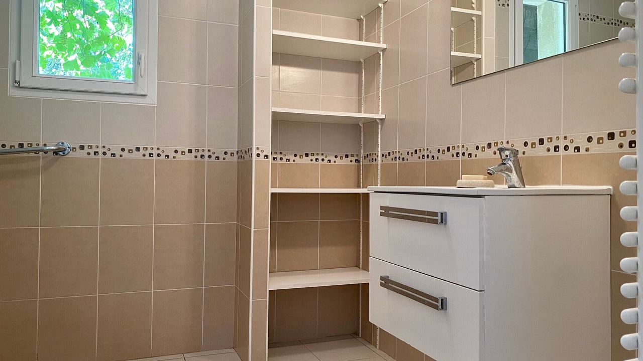 Photo of Bathroom in Le Gavre