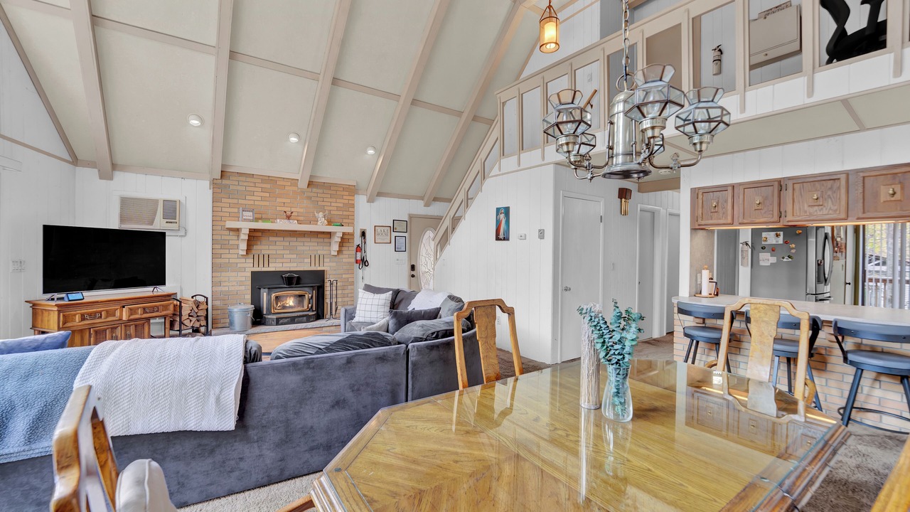 Photo of Livingroom in Paupackan Lake