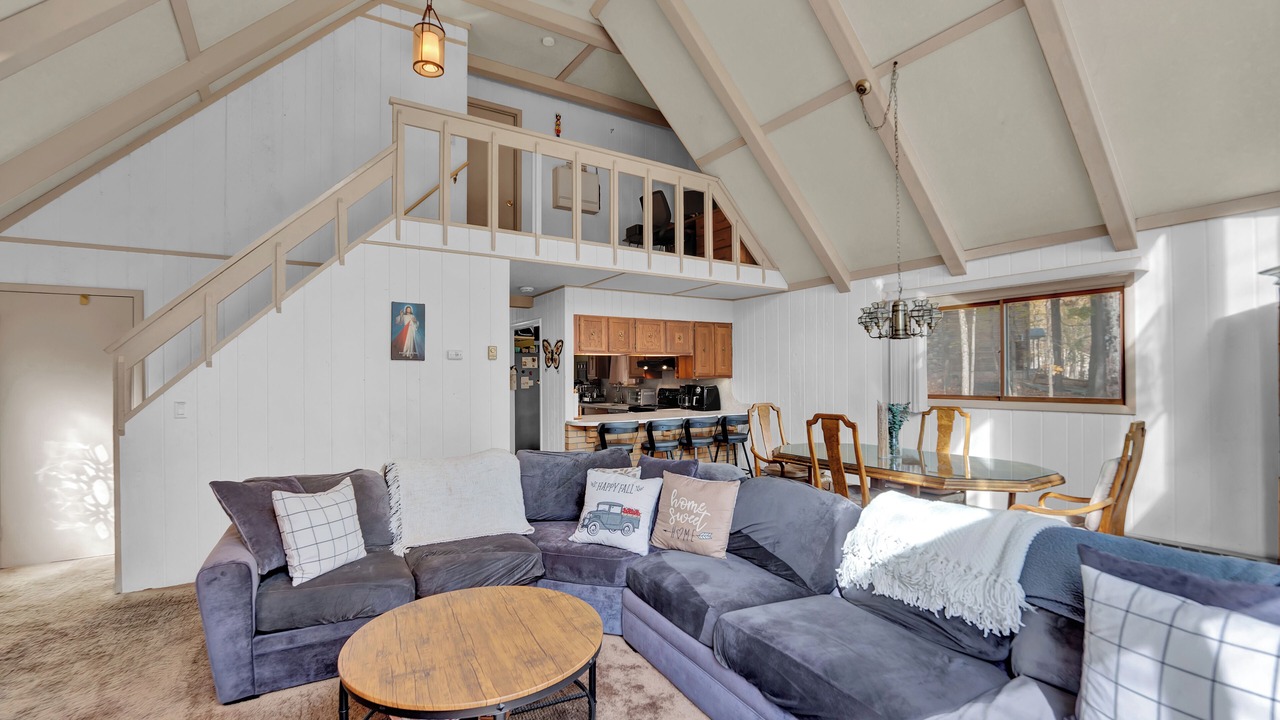 Photo of Livingroom in Paupackan Lake
