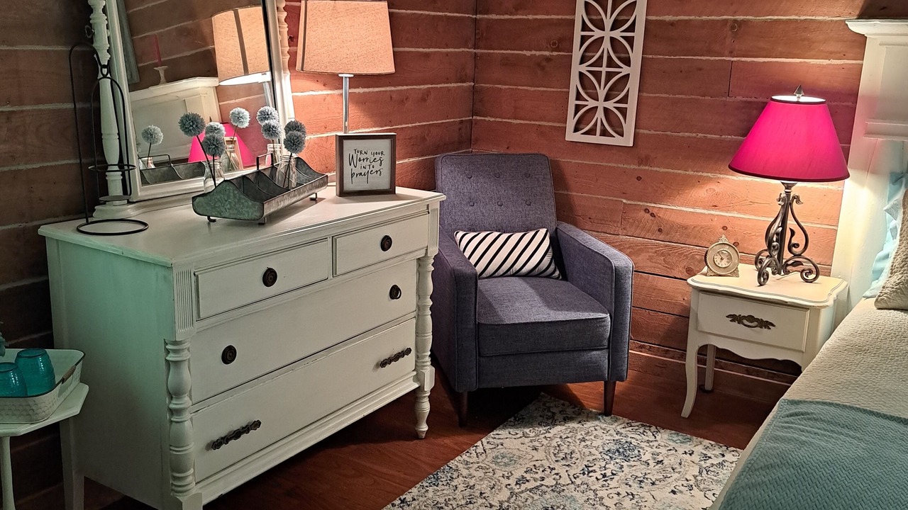 Photo of Bedroom in Sweet Valley