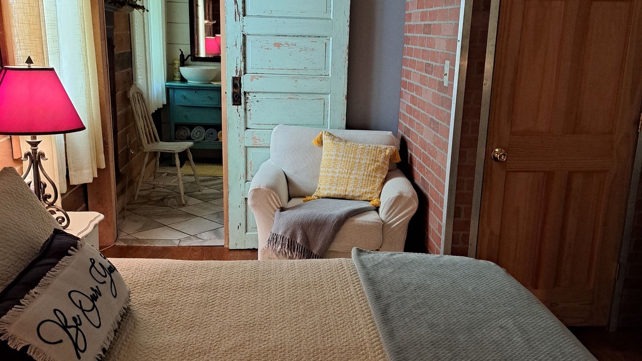 Photo of Bedroom in Sweet Valley