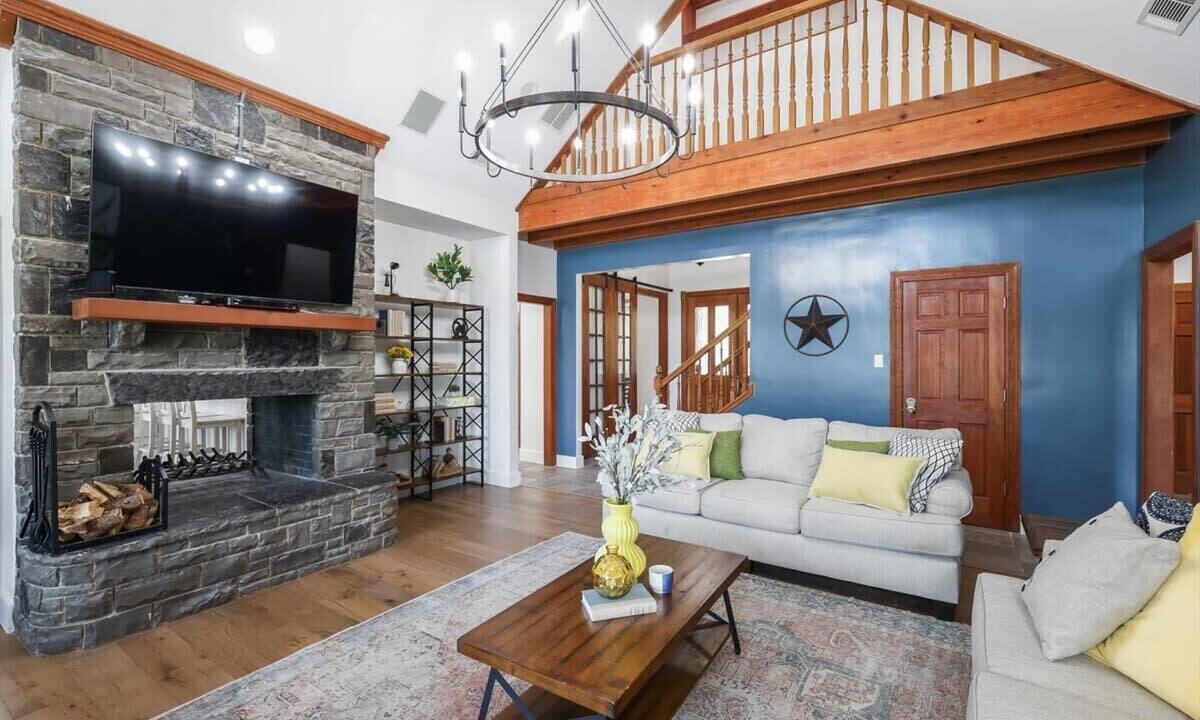 Photo of Livingroom in McKinney