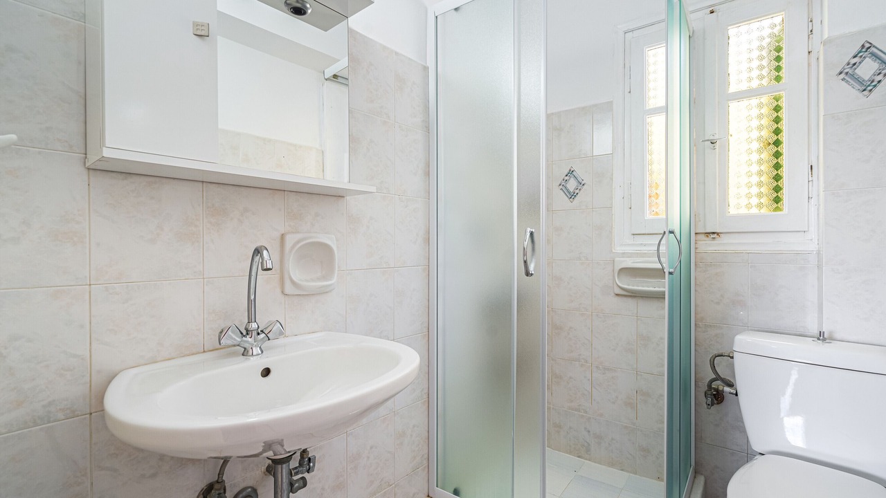 Photo of Bathroom in Vathy