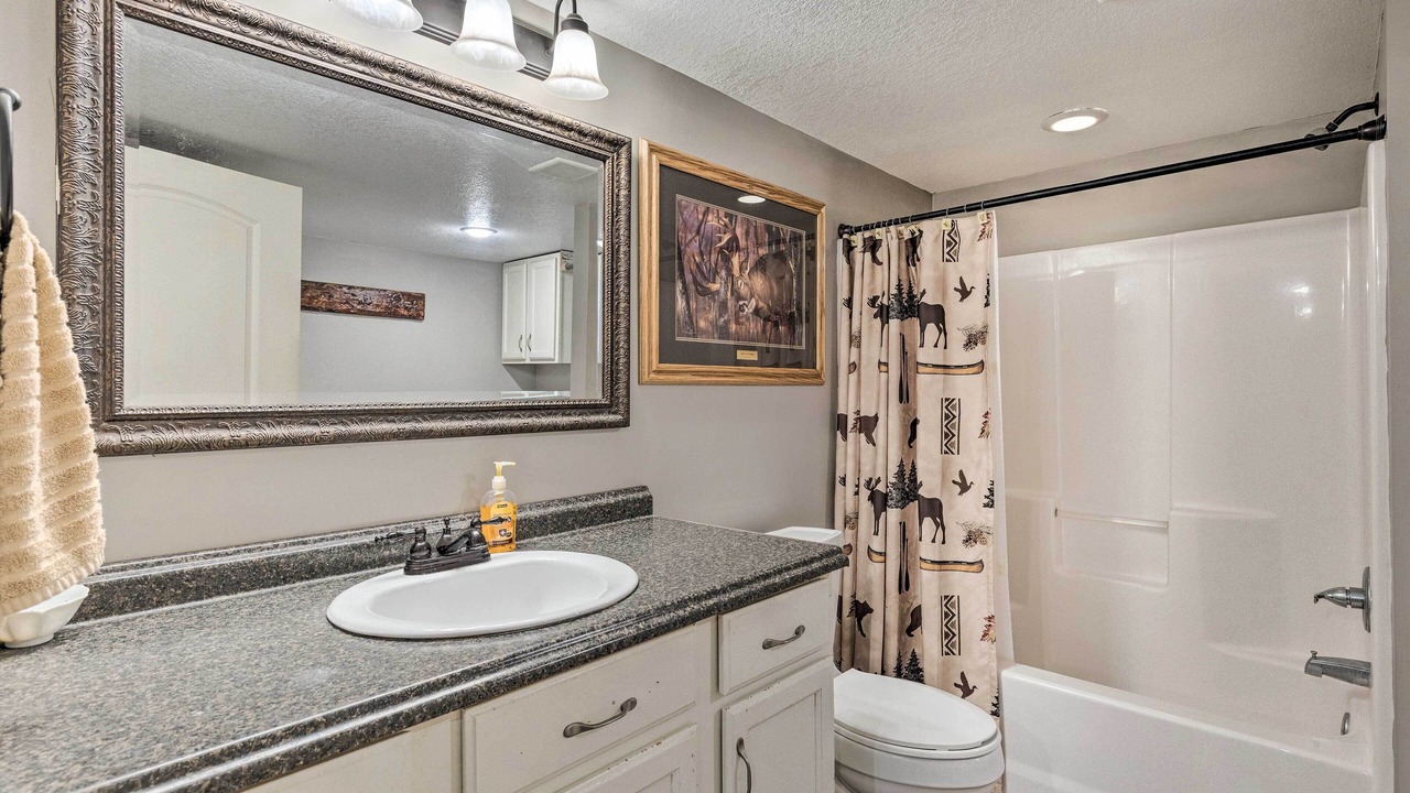 Photo of Bathroom in Peck