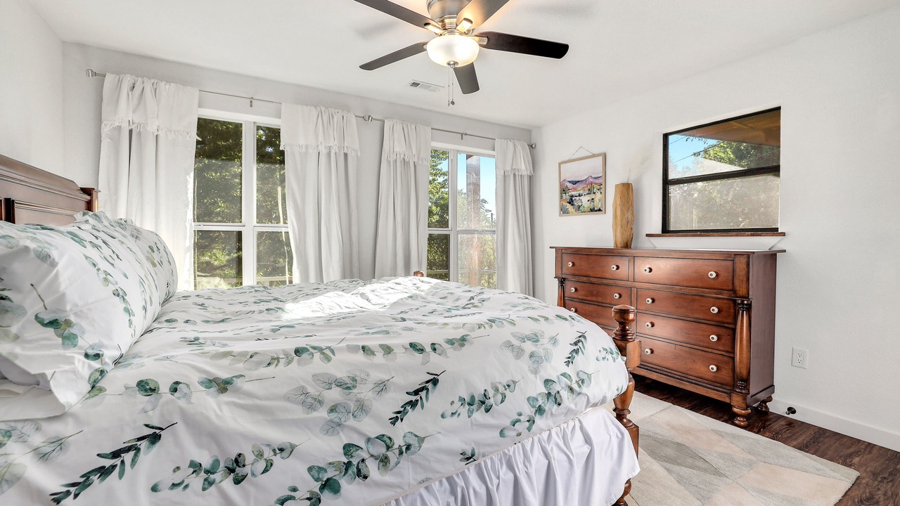 Photo of Bedroom in West Fork