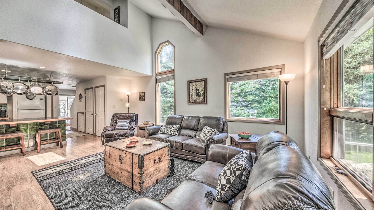 Photo of Livingroom in Cloudcroft