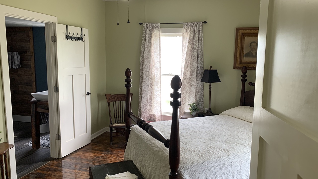 Photo of Bedroom in Lupus