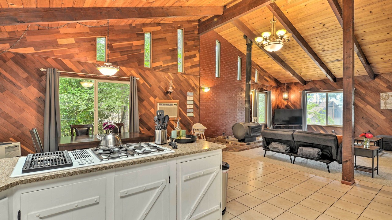 Photo of Others in Salyer