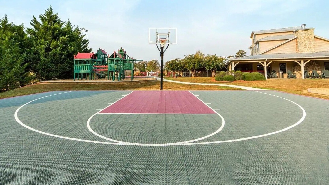 Photo of Others in Clarkesville