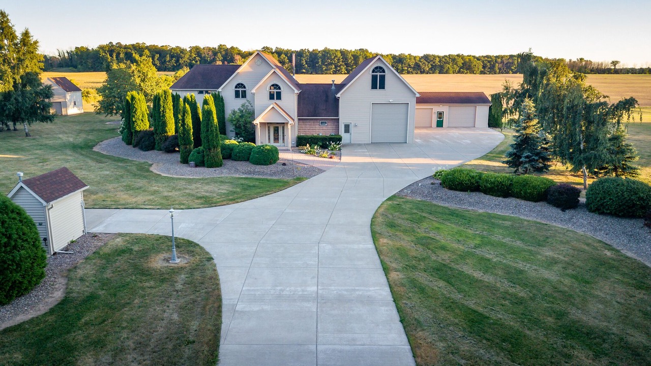 Photo of Outdoor in Town of Somerset