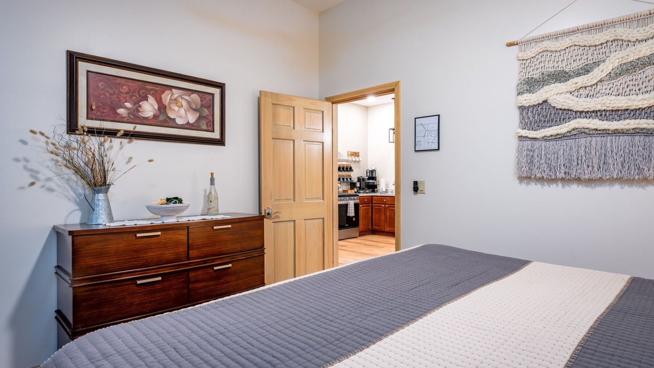 Photo of Bedroom in Town of Somerset