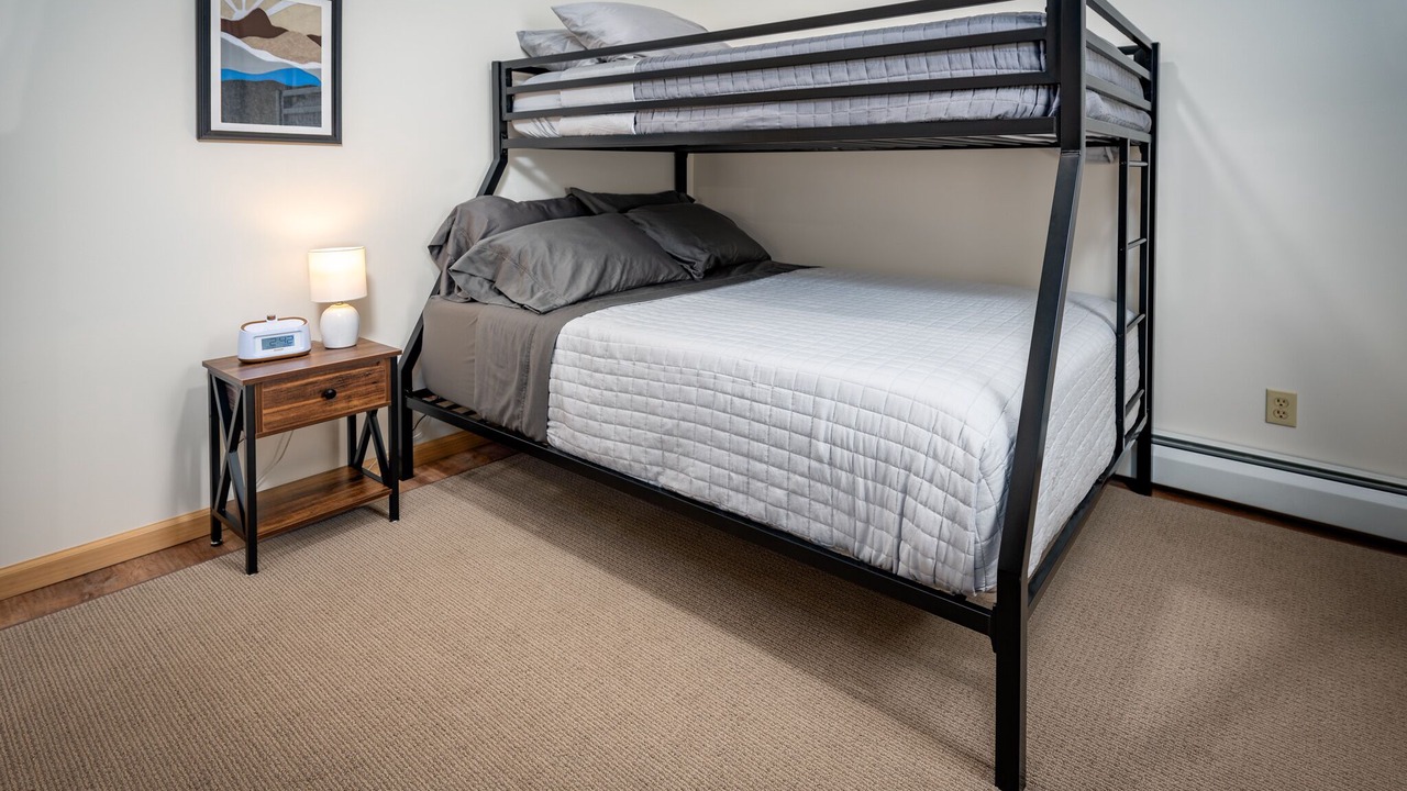 Photo of Bedroom in Town of Somerset