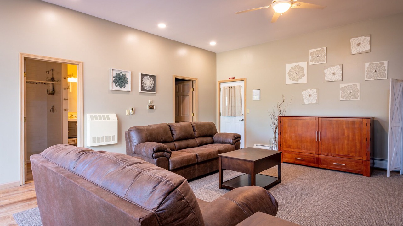 Photo of Livingroom in Town of Somerset