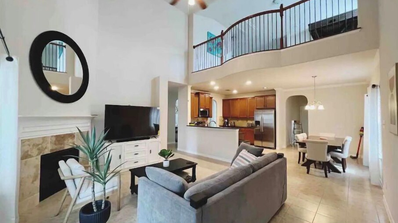 Photo of Livingroom in Katy