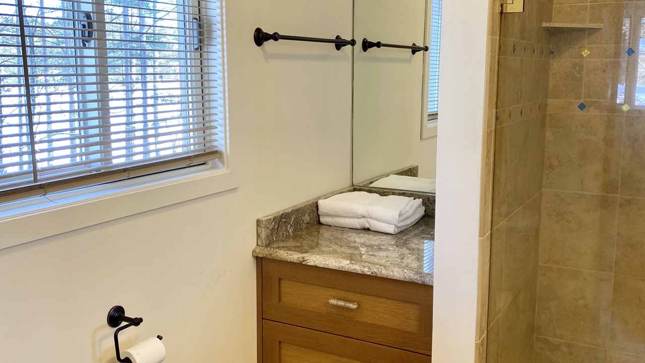 Photo of Bathroom in Orange