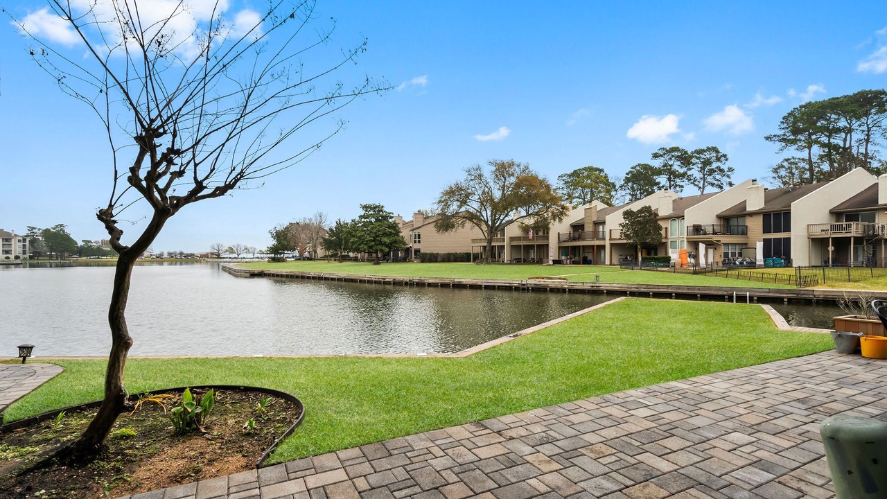 Photo of Bedroom in Walden on Lake Conroe