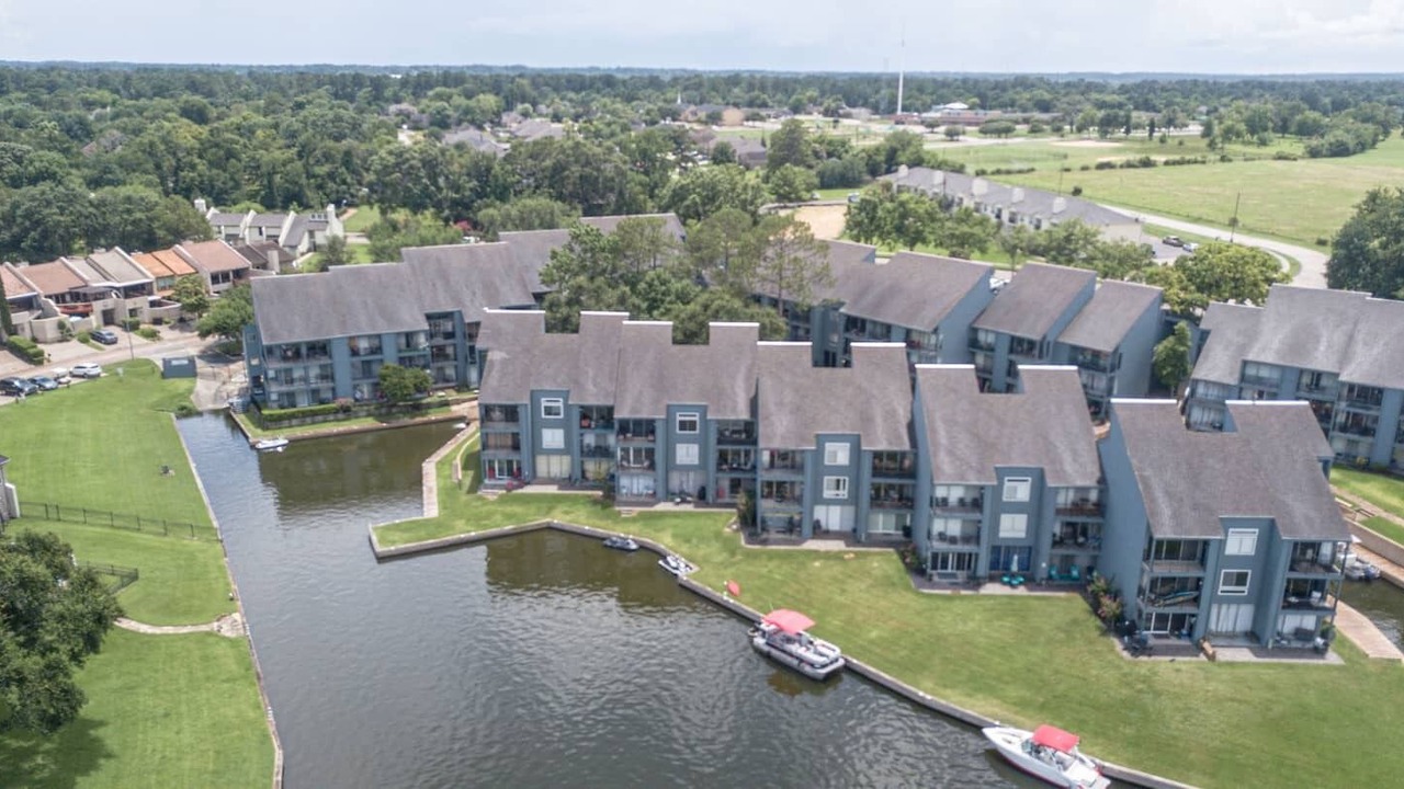 Photo of Others in Walden on Lake Conroe