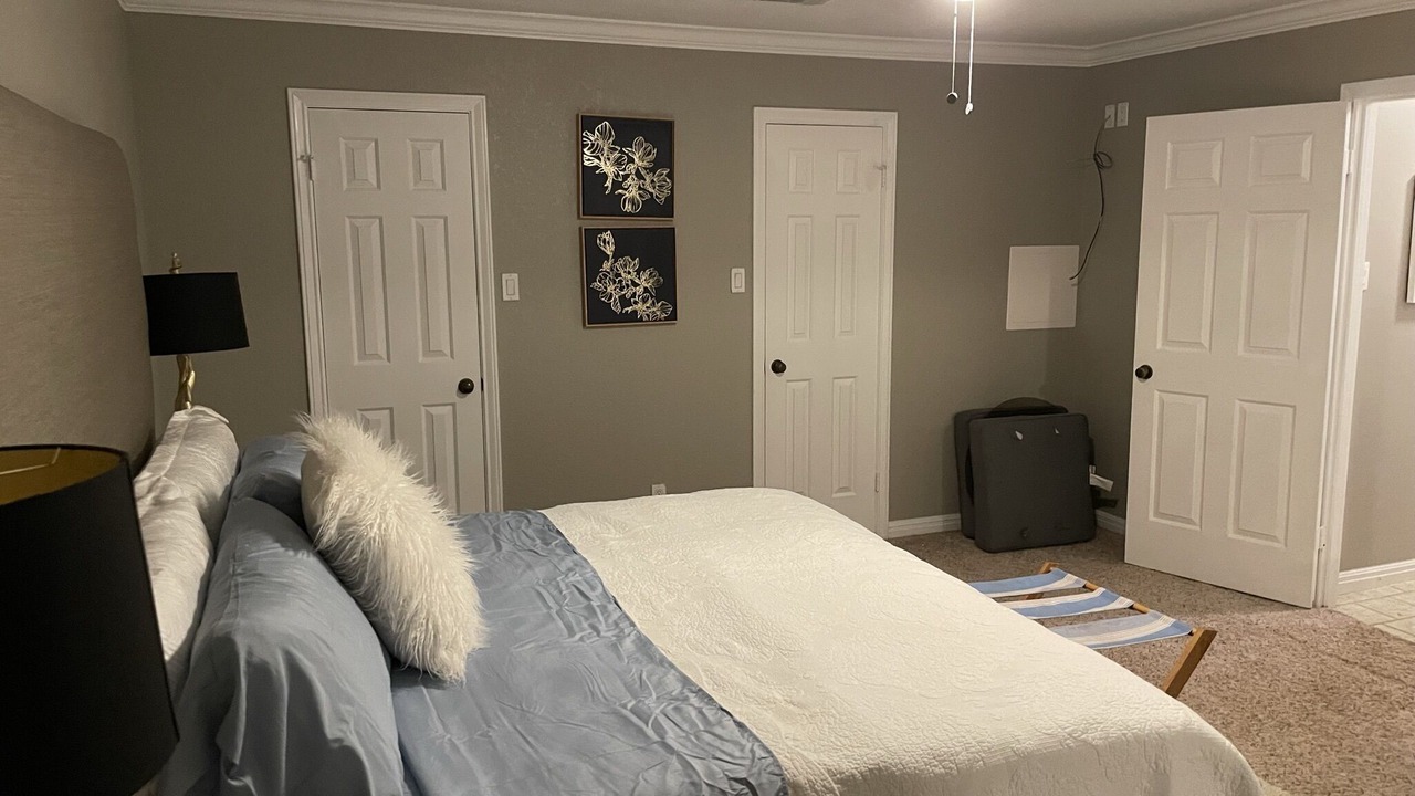 Photo of Bedroom in Orange