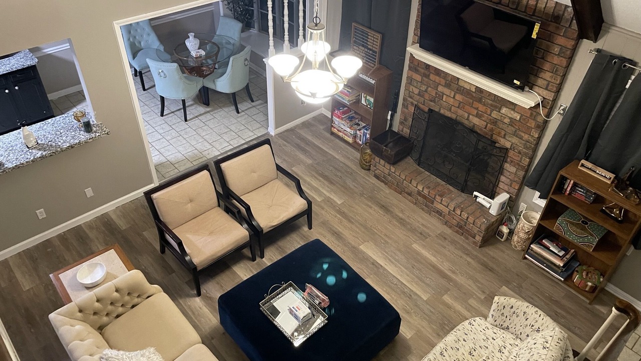Photo of Livingroom in Orange