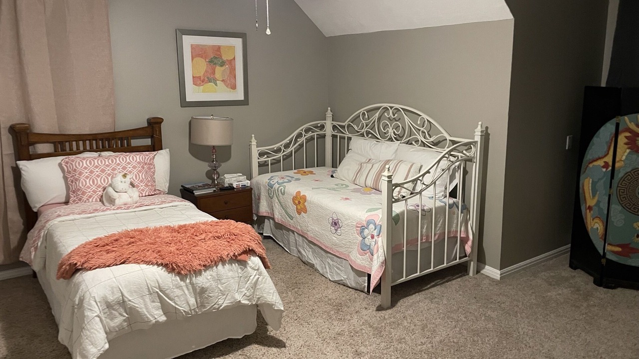 Photo of Bedroom in Orange