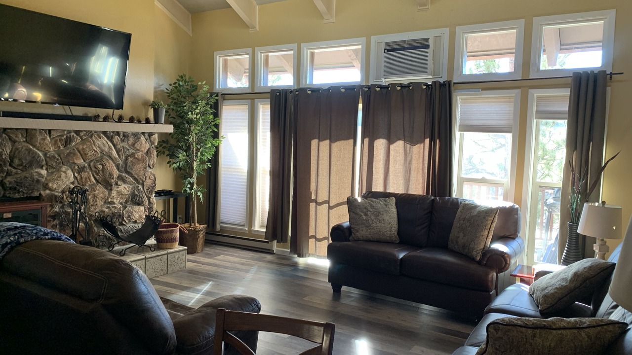 Photo of Livingroom in Ruidoso