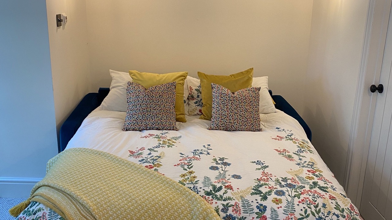 Photo of Bedroom in Hollingbourne