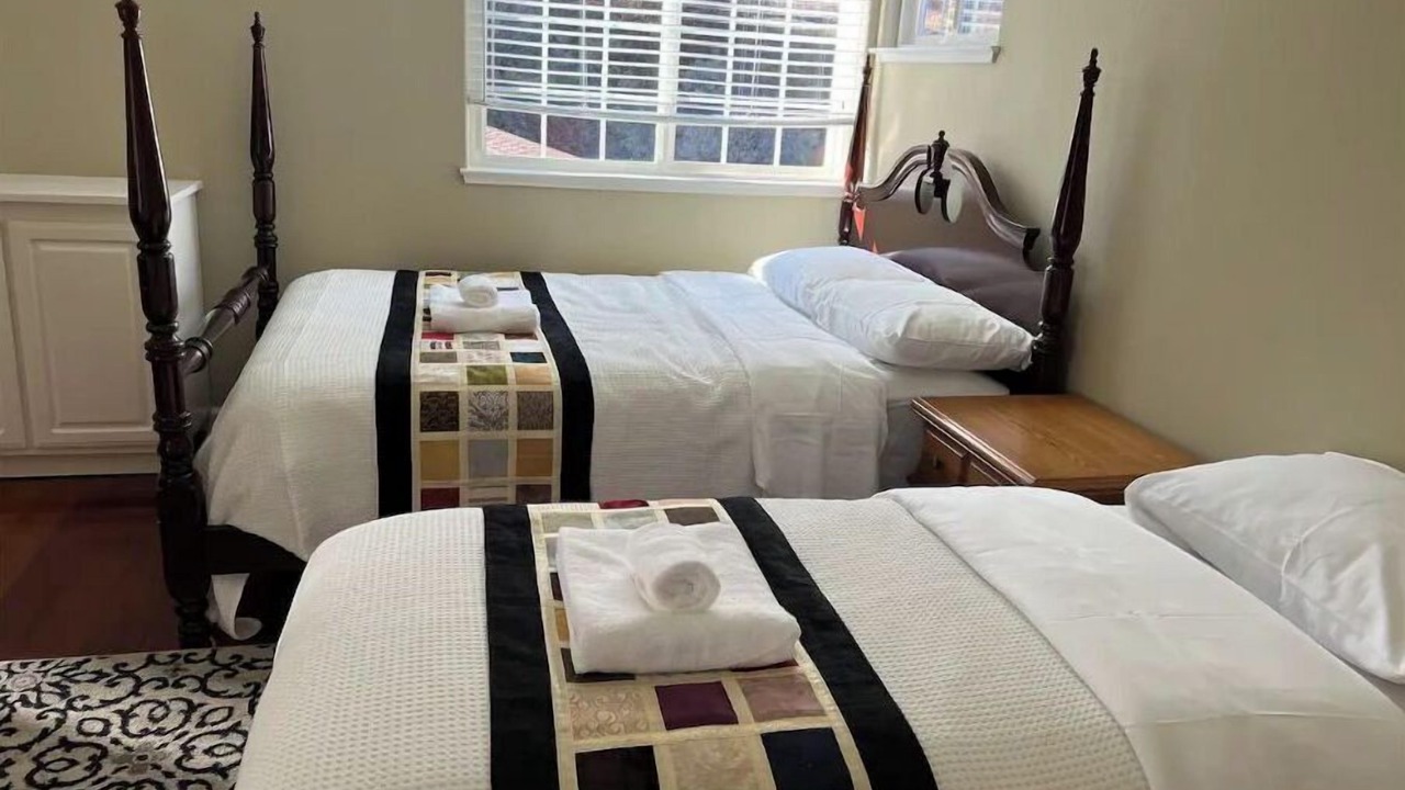 Photo of Bedroom in Saratoga