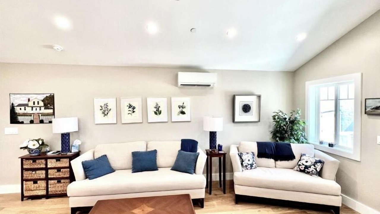 Photo of Livingroom in Napa