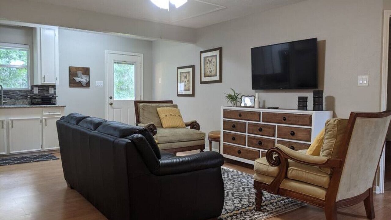 Photo of Livingroom in Decker Prairie