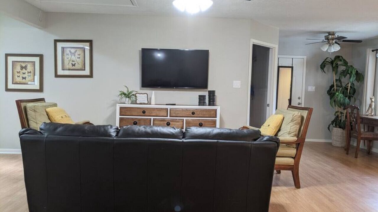 Photo of Livingroom in Decker Prairie