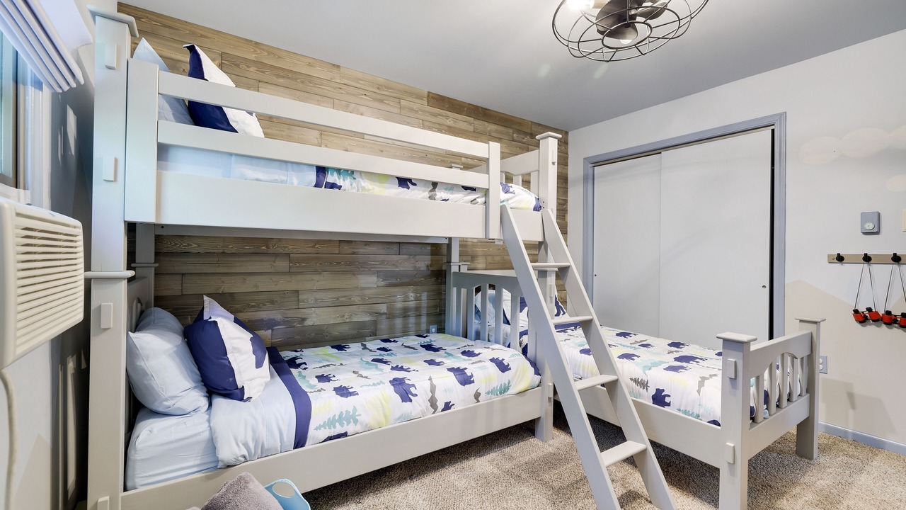 Photo of Bedroom in Jim Thorpe
