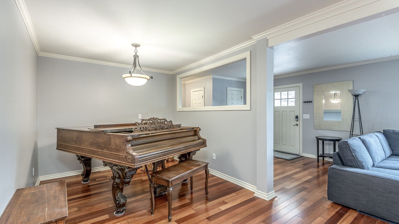 Photo of Others in Harrison/Denny-Blaine