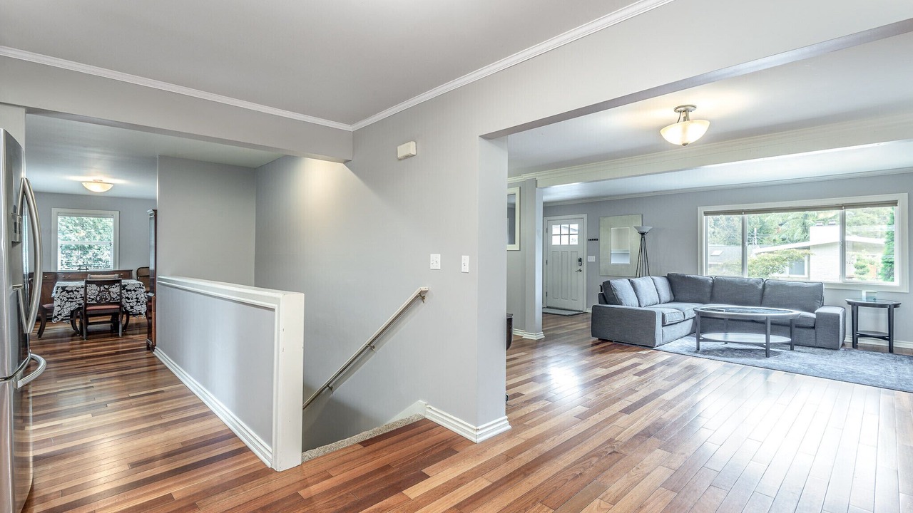 Photo of Livingroom in Harrison/Denny-Blaine