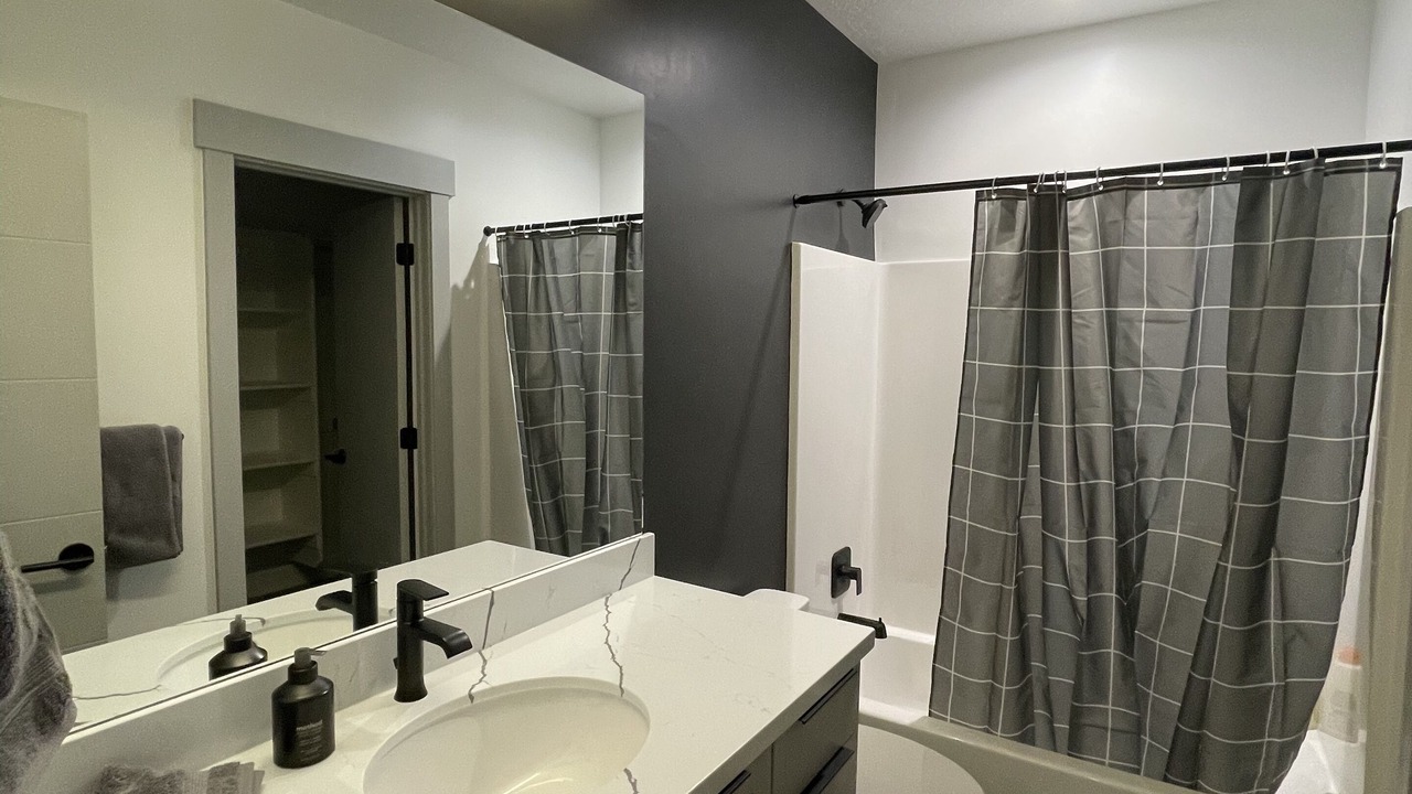 Photo of Bathroom in Murray